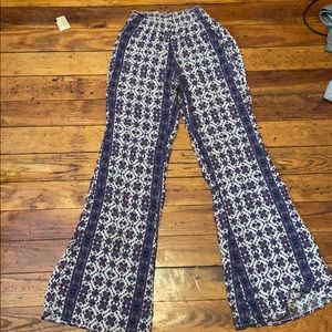 Brandy Melville flowy pants